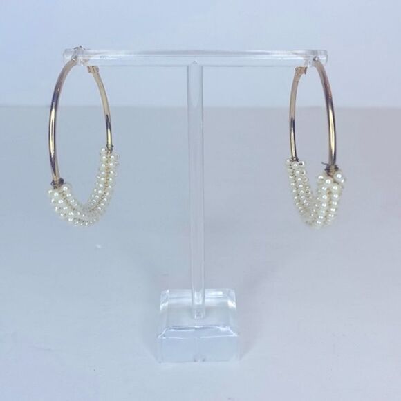 NEW…Gold/Cream hoop earrings OS (one size) from Forever21 - Picture 1 of 3